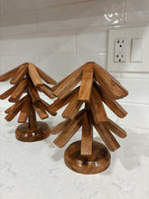 Load image into Gallery viewer, Christmas Tree Coasters