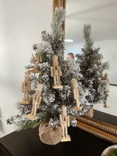Load image into Gallery viewer, Set of 6 Nutcracker