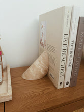 Load image into Gallery viewer, Travertine Bookends