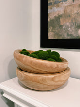 Load image into Gallery viewer, Round Carved Solid Wood Bowl