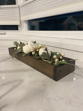 Load image into Gallery viewer, Low Rise Centrepiece