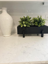 Load image into Gallery viewer, Plant Stand With Legs