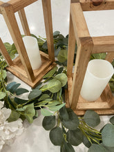 Load image into Gallery viewer, Set of Two Lanterns