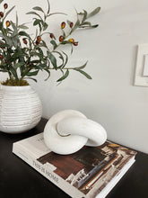 Load image into Gallery viewer, Wooden Knot