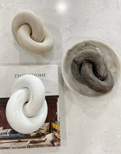 Load image into Gallery viewer, Wooden Knot