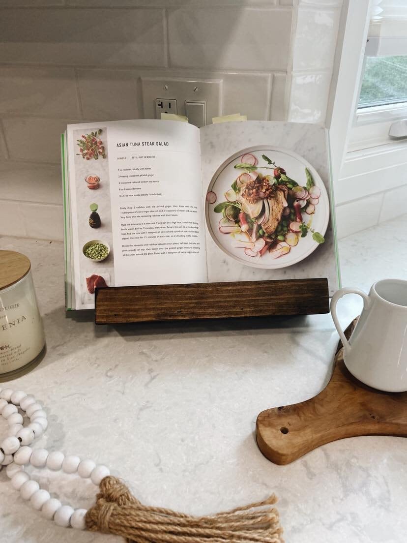 Wooden Cookbook Stand – Insidestyleshoppe